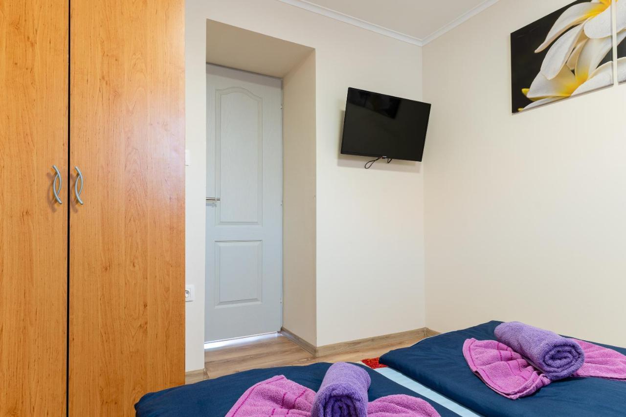 Lili Apartman Harkány Buitenkant foto
