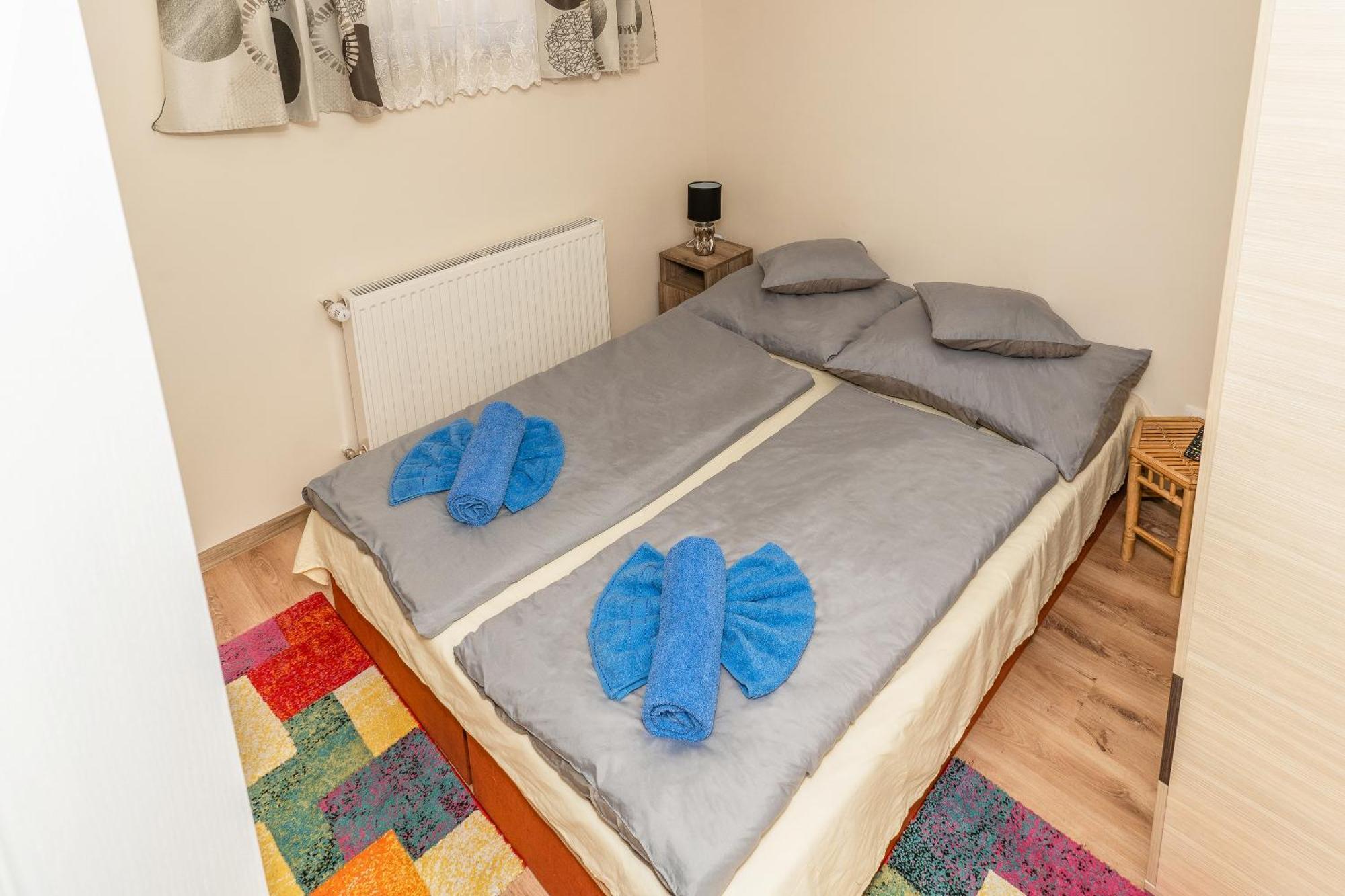 Lili Apartman Harkány Buitenkant foto
